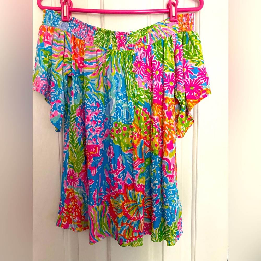 Lilly Pulitzer Off the shoulder blouse